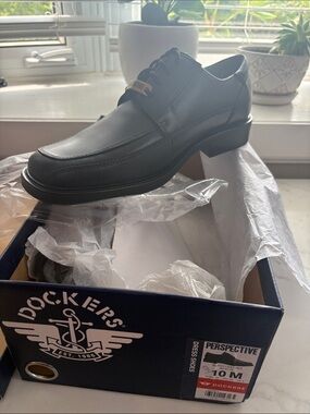 Dockers Black Leather Lace-Up Dress Shoe